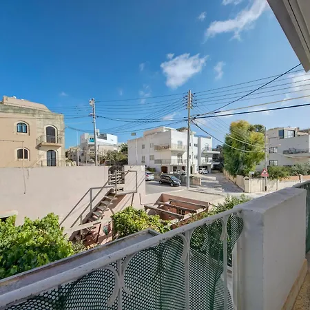 Elegant & Cosy 3br In Peaceful Area Of By 360 Estates * Naxxar